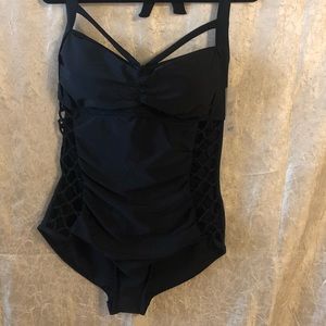 Ashley Graham X Swimsuits for All